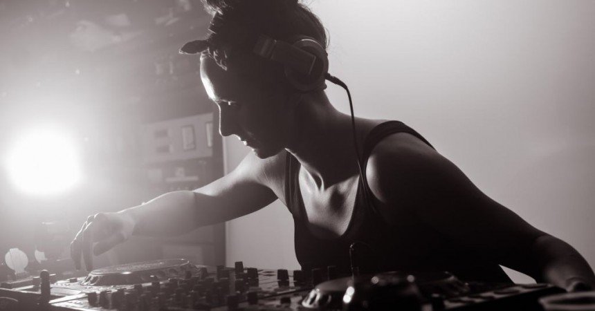 Creamfields Q&A With Hannah Wants