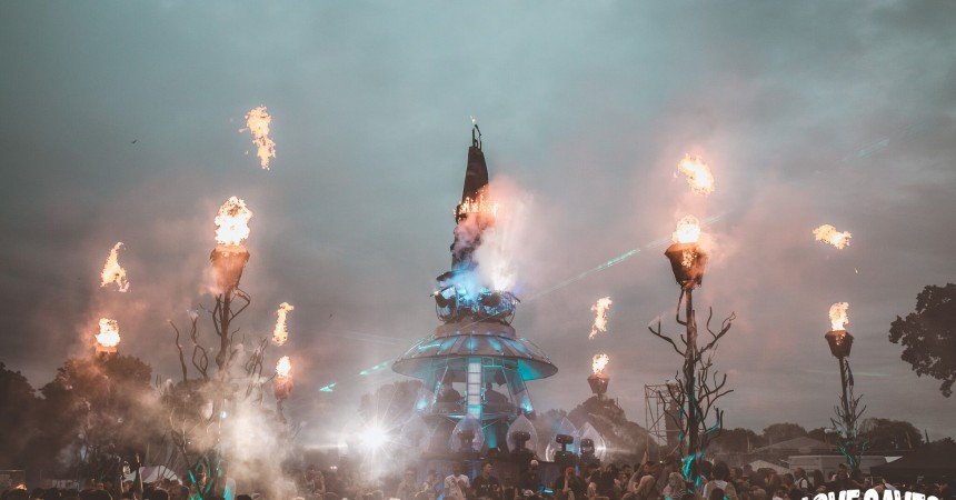 Love Saves The Day 2017